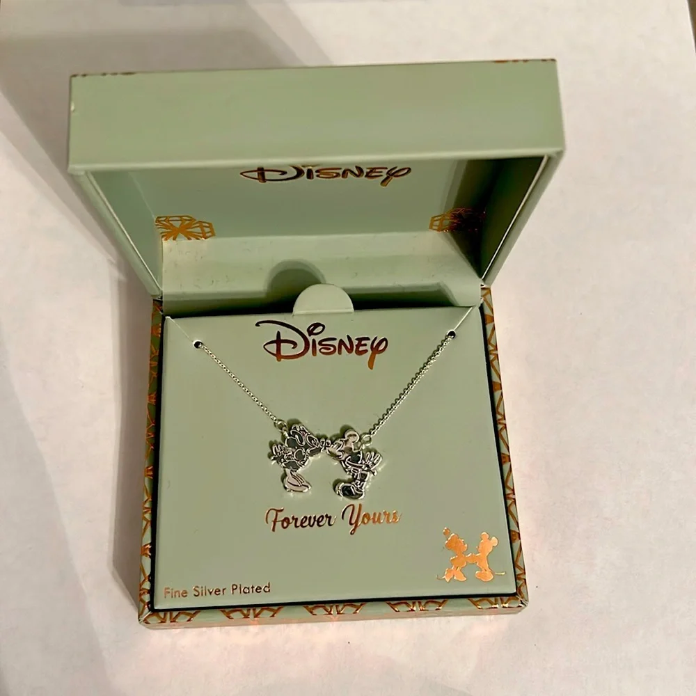 Disney Classics Pure Silver Over Brass 16 in Link Mickey Mouse Pendant Necklace